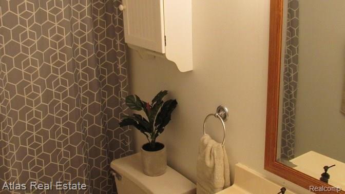10233 Heather Ridge Court Goodrich, MI 48438 - Photo 19 of 27 IMG_8469.jpg