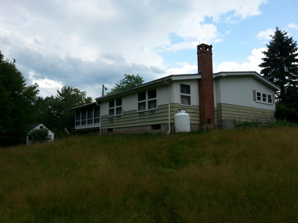 236 Stoneham Road Brookfield, NH 03872 - Photo 2 of 27