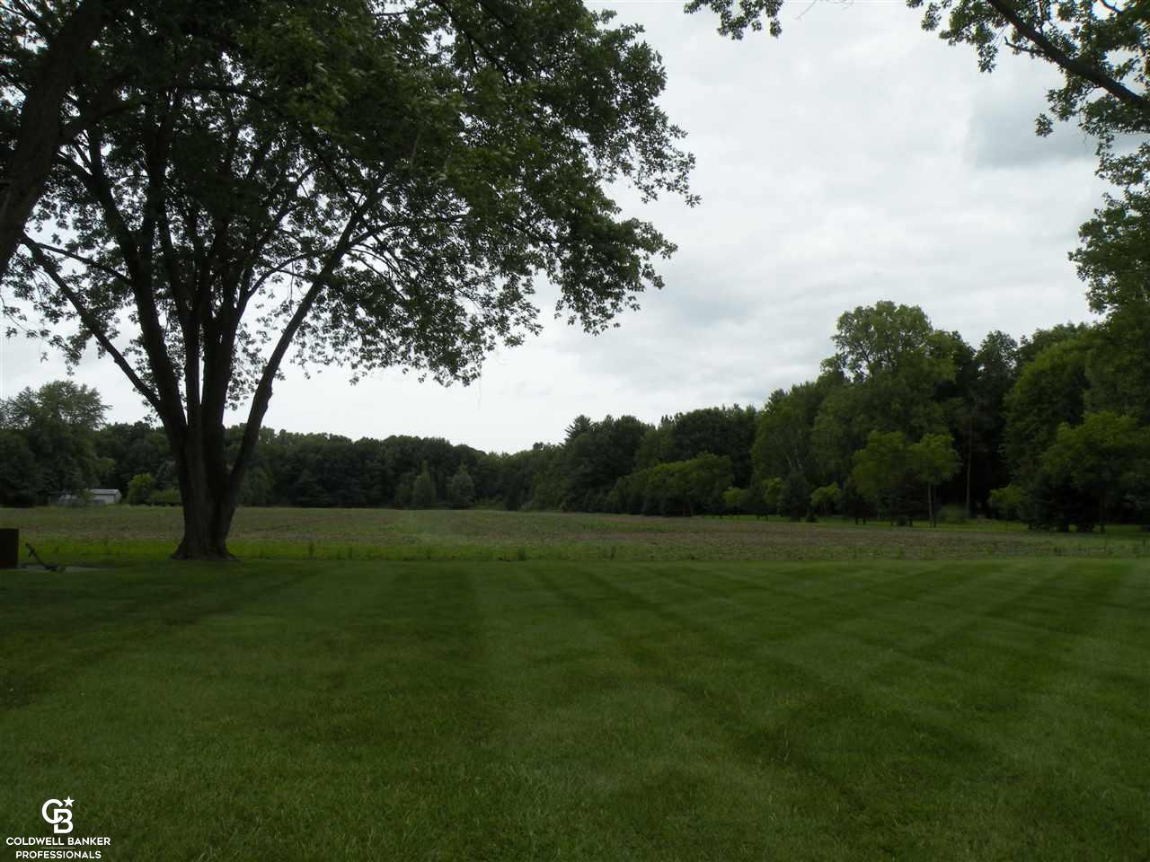 9490 Big Hand Road Columbus, MI 48063 - Photo 28 of 31 31393375-27.JPG