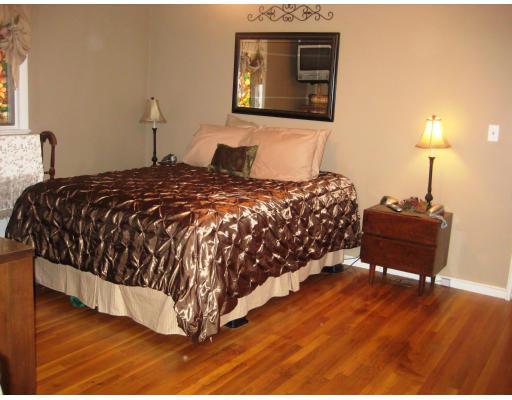 11 Deerfield Road Sharon, MA 02067 - Photo 7 of 10