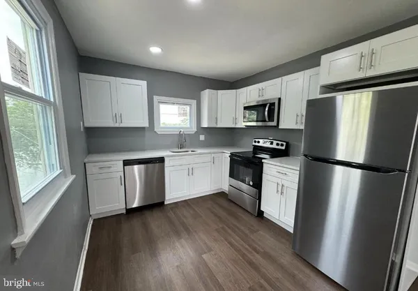 $1,700 | 32 Edgewater Avenue, Unit B, Westville, NJ 08093