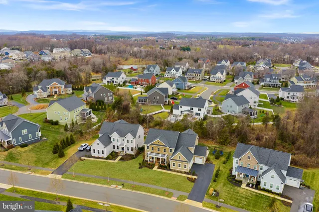 $1,849,000 | 40986 Foxtail Fields Drive, Aldie, VA 20105