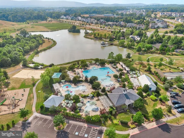 $1,849,000 | 40986 Foxtail Fields Drive, Aldie, VA 20105