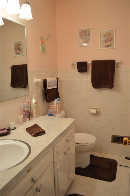 3237 Greenbriar Road Anderson, IN 46011 - Photo 14 of 20 Gallery Image 14