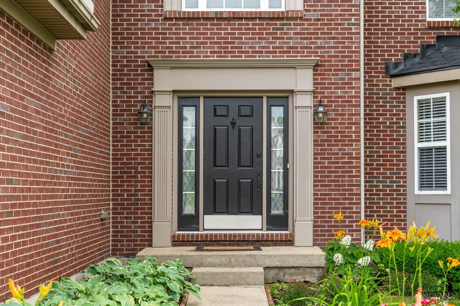 9035 Highland Circle Springboro, OH 45066 - Photo 1 of 47