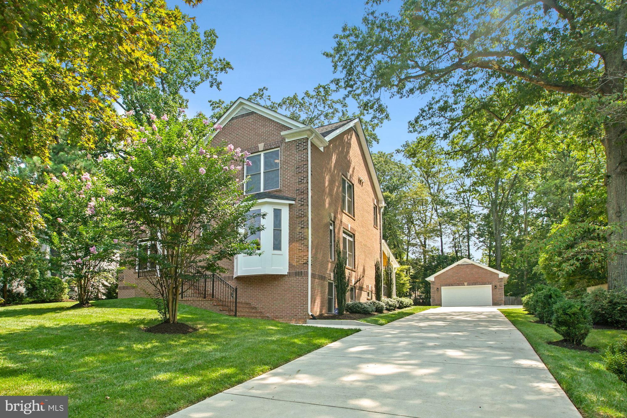 8005 Flint Street Springfield, VA 22153 - Photo 3 of 52