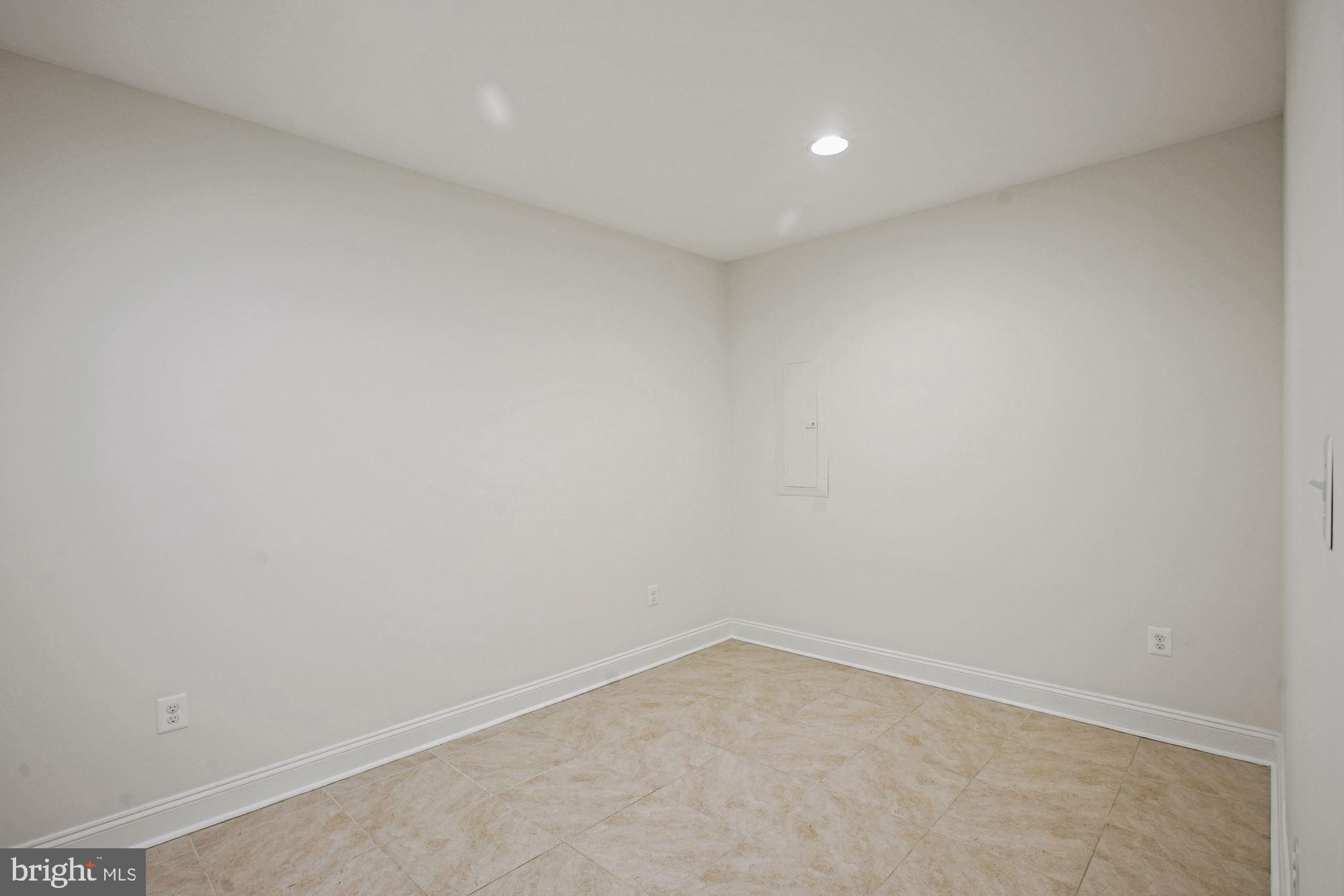 8005 Flint Street Springfield, VA 22153 - Photo 36 of 52