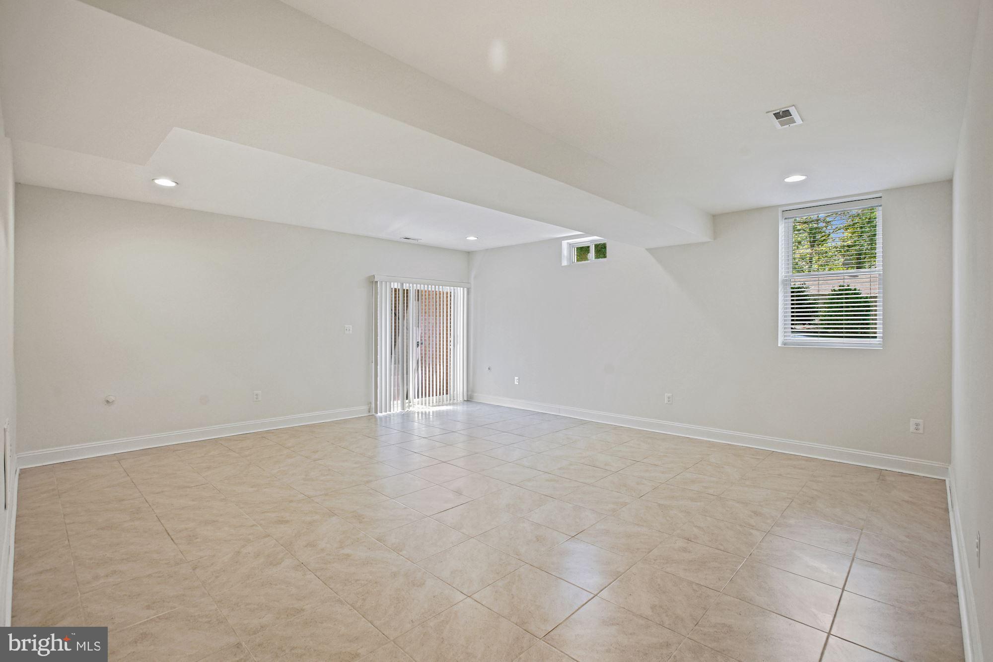 8005 Flint Street Springfield, VA 22153 - Photo 39 of 52