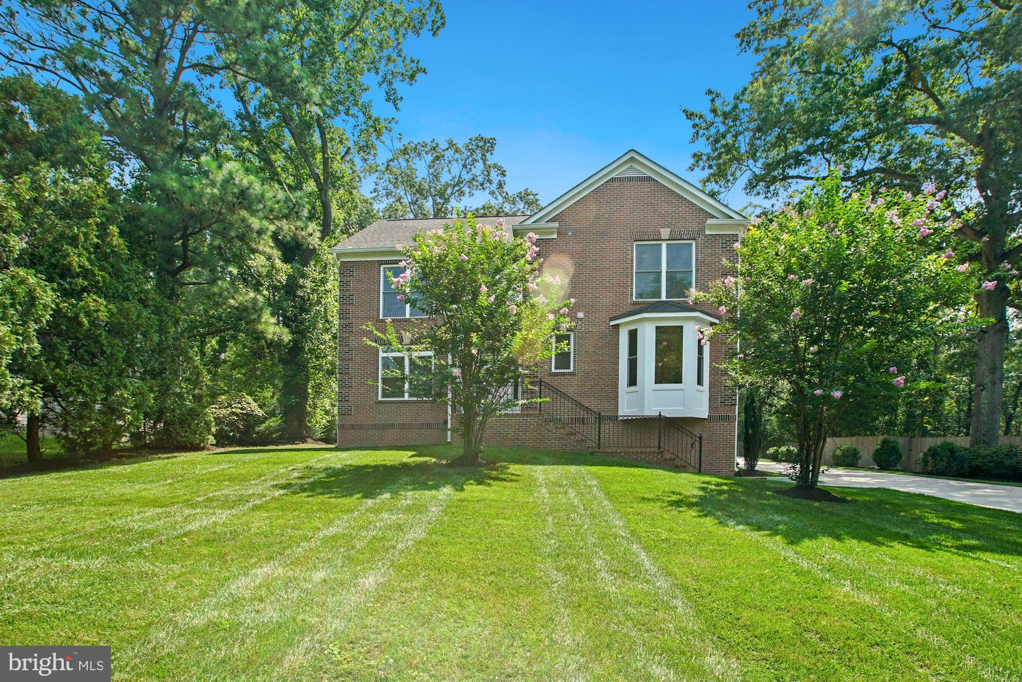 8005 Flint Street Springfield, VA 22153 - Photo 4 of 52