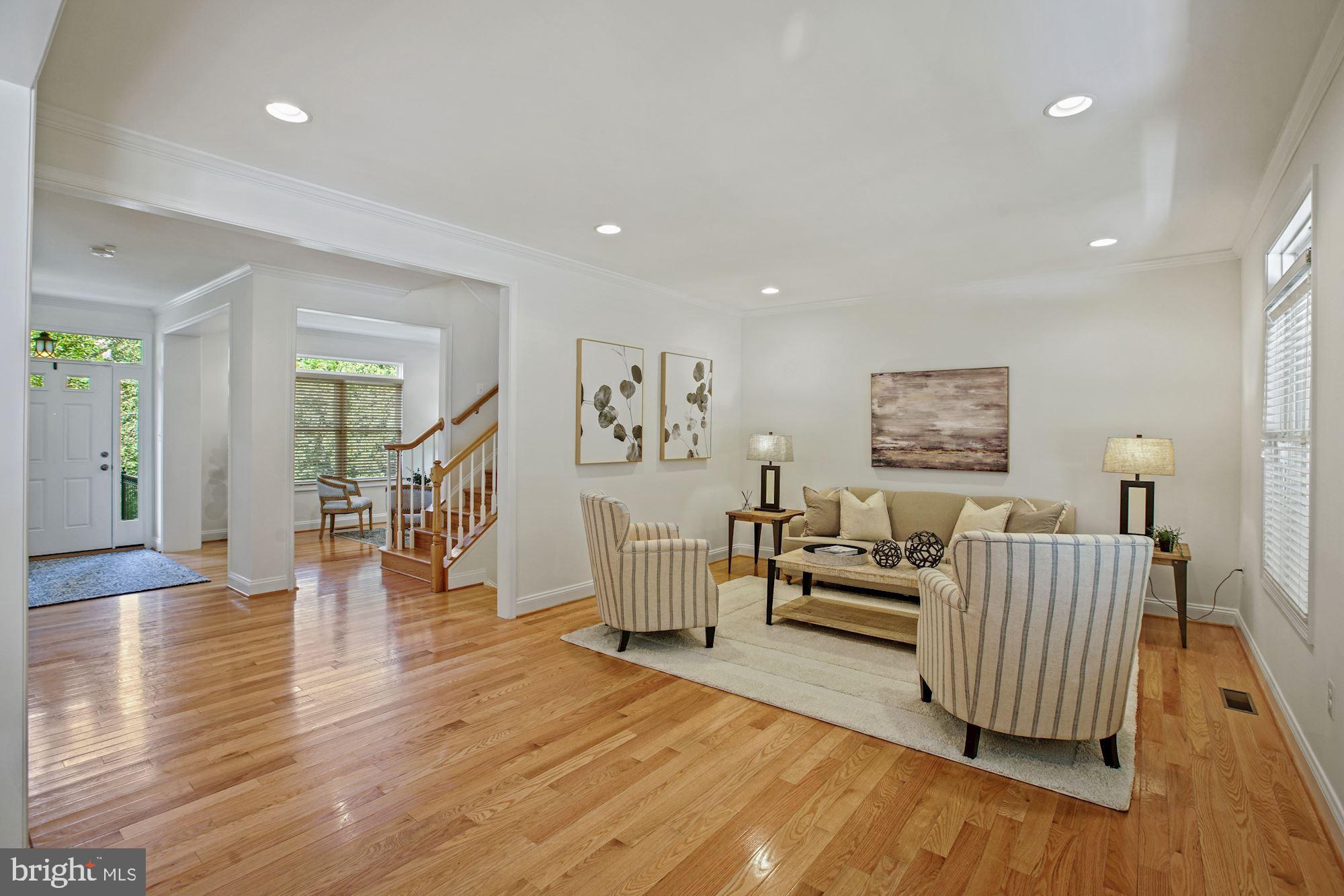 8005 Flint Street Springfield, VA 22153 - Photo 10 of 52