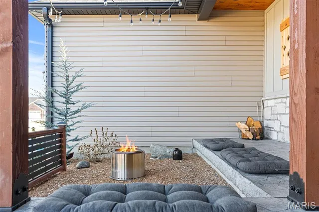 $529,900 | 136 Vly Brk Court, Washington, MO 63090