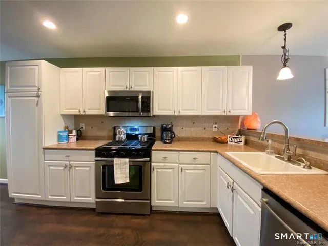 $3,650 | 1303 Bradford Drive, Unit 1303, Danbury, CT 06811