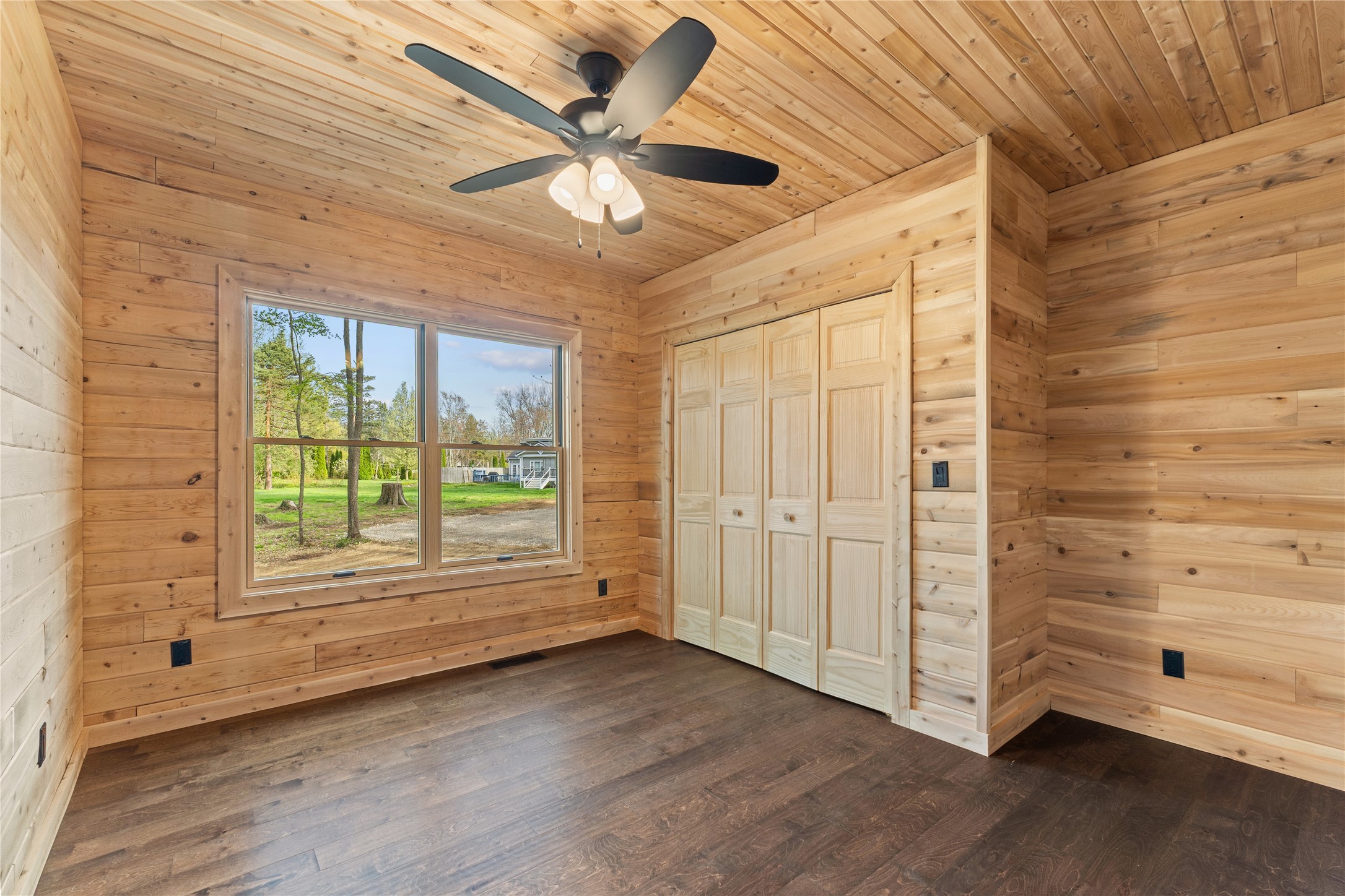 8498 East Lake Road Erie, PA 16511 - Photo 30 of 37 Gallery Image 30
