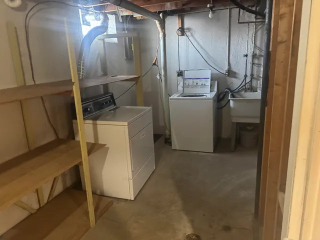 $1,500 | 5065 Crooks Road, Unit 52, Royal Oak, MI 48073