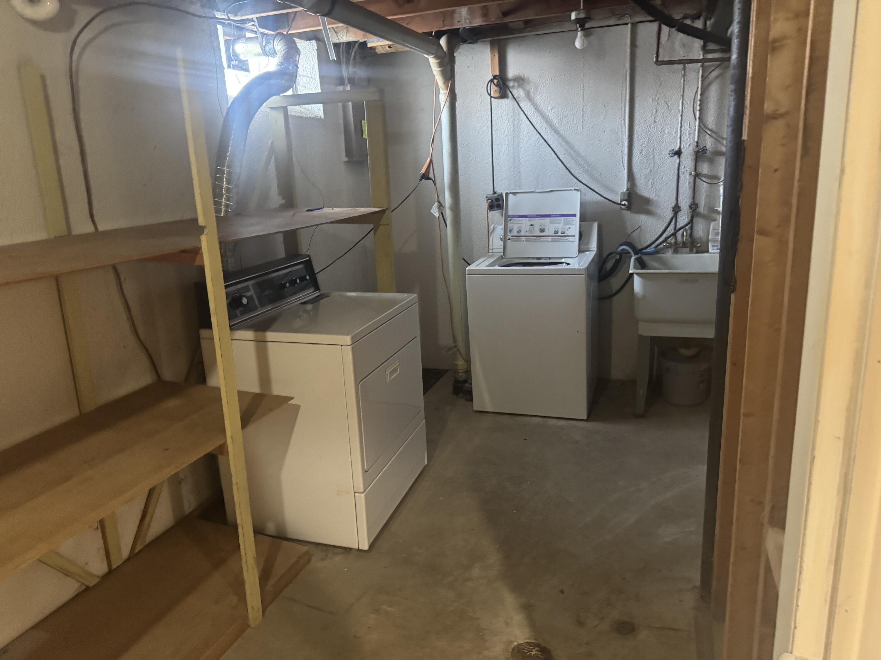 5065 Crooks Road, Unit 52 Royal Oak, MI 48073 - Photo 11 of 20 IMG_2754