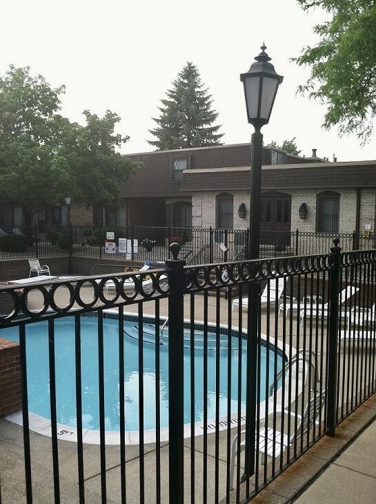 5065 Crooks Road, Unit 52 Royal Oak, MI 48073 - Photo 20 of 20 IMG_3349