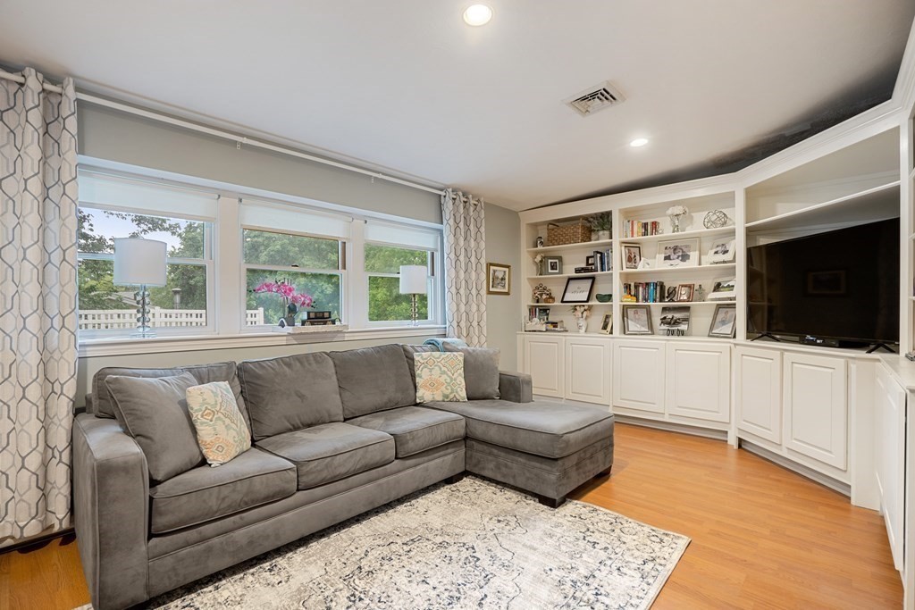 155 Richard Road Braintree, MA 02184 - Photo 6 of 26 Gallery Image 6