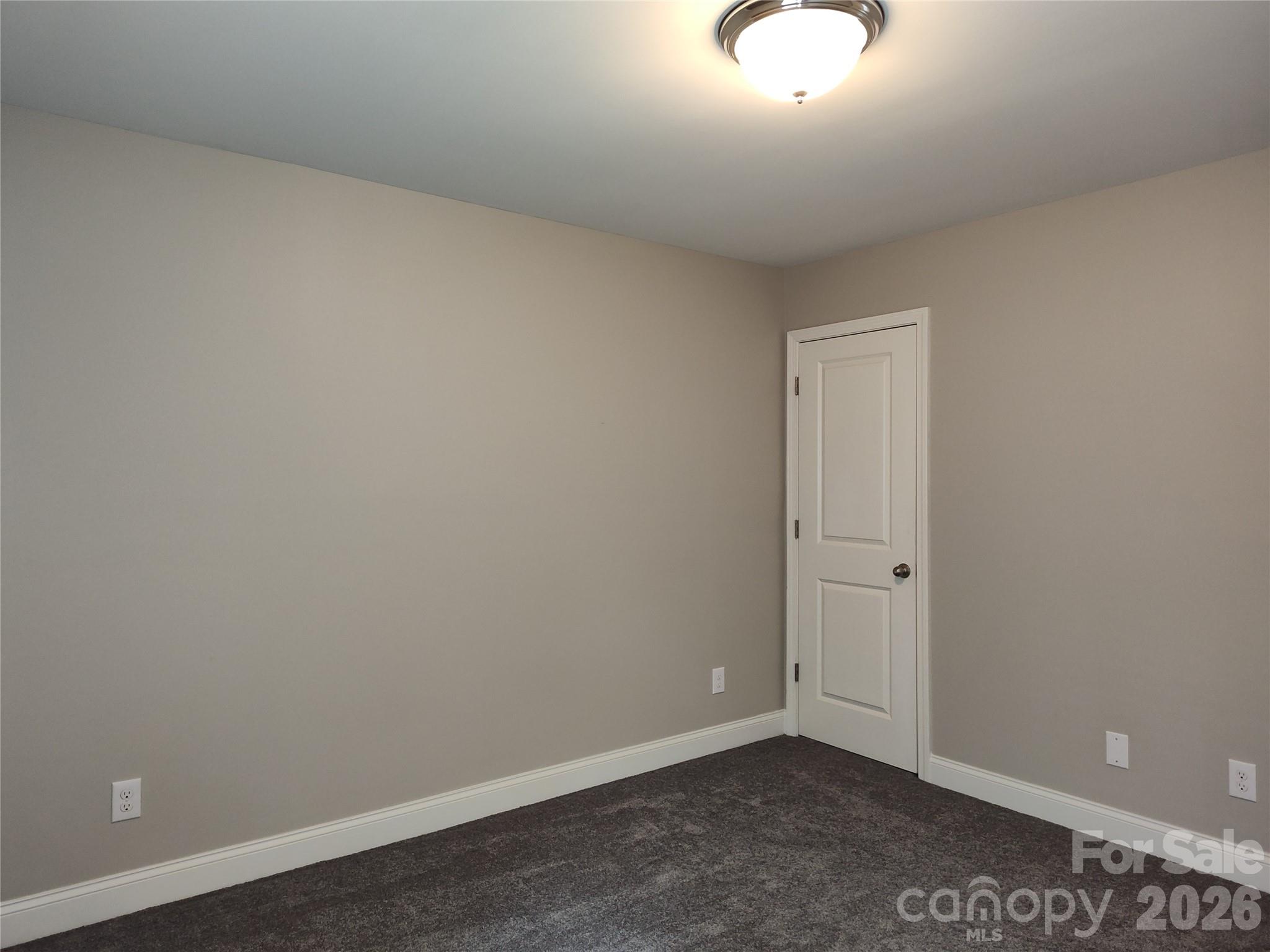9415 Segundo Lane Charlotte, NC 28278 - Photo 20 of 28 Gallery Image 20