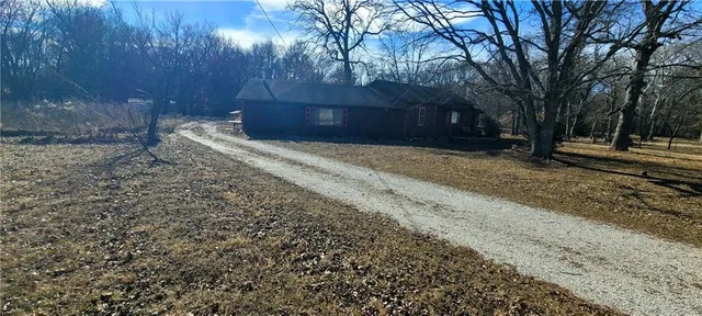 $425,000 | 38305 East 155th Street, Pleasant Hill, MO 64080