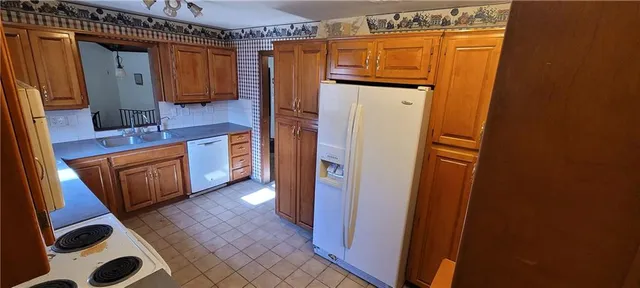 $425,000 | 38305 East 155th Street, Pleasant Hill, MO 64080