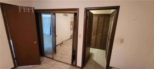 $425,000 | 38305 East 155th Street, Pleasant Hill, MO 64080