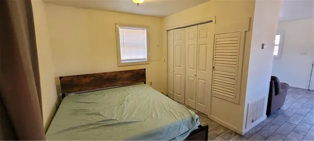 $425,000 | 38305 East 155th Street, Pleasant Hill, MO 64080