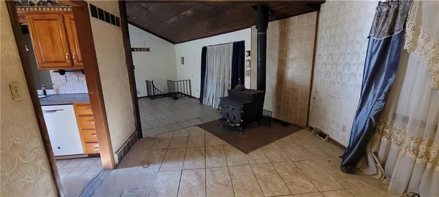 $425,000 | 38305 East 155th Street, Pleasant Hill, MO 64080