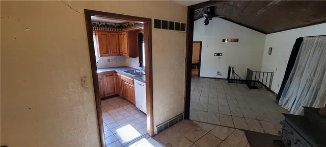 $425,000 | 38305 East 155th Street, Pleasant Hill, MO 64080