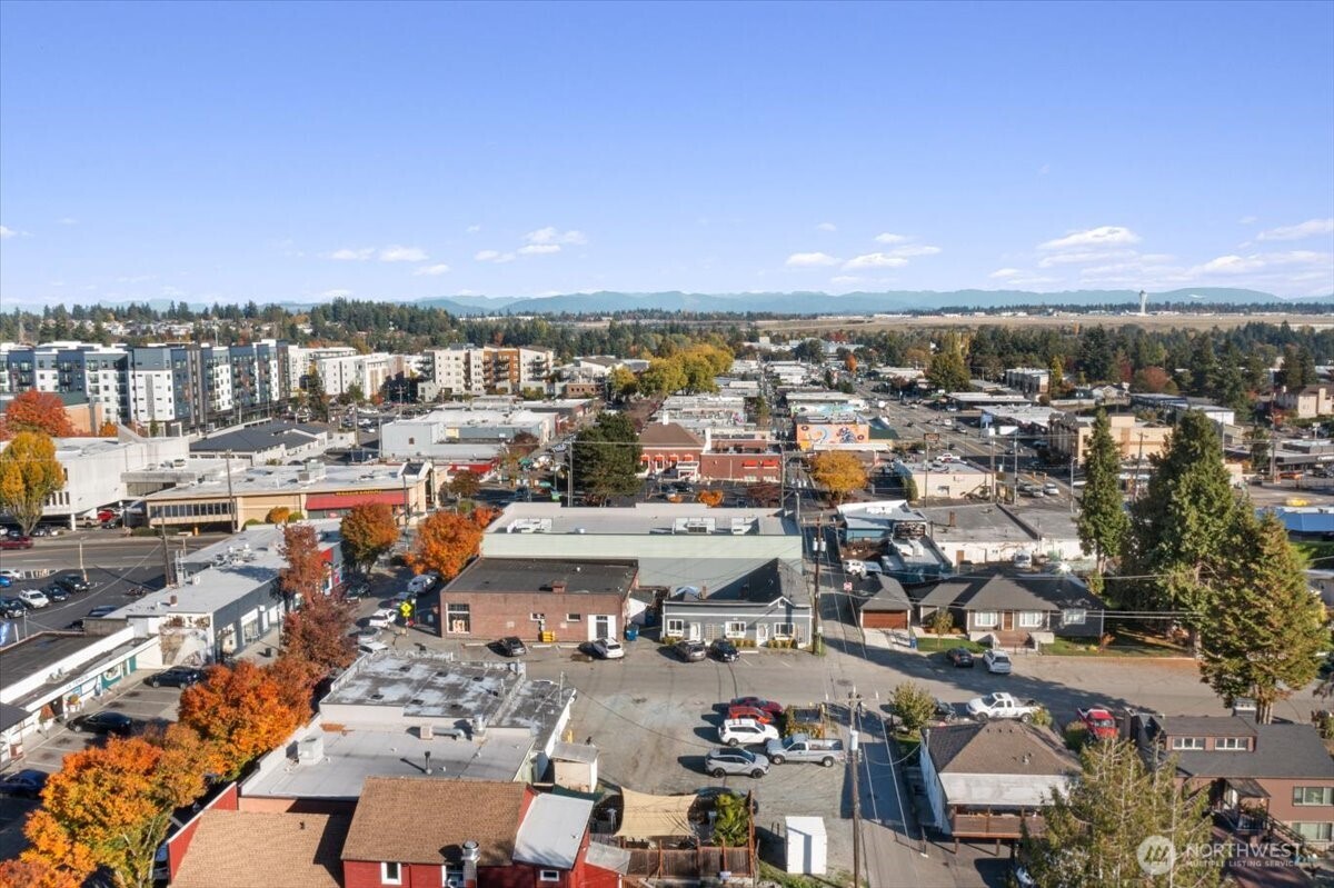 15212 9th Avenue Southwest Burien, WA 98166 - Photo 6 of 14 a view of a city