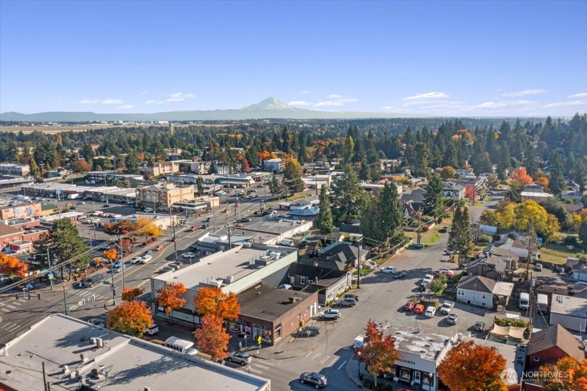 15212 9th Avenue Southwest Burien, WA 98166 - Photo 10 of 14