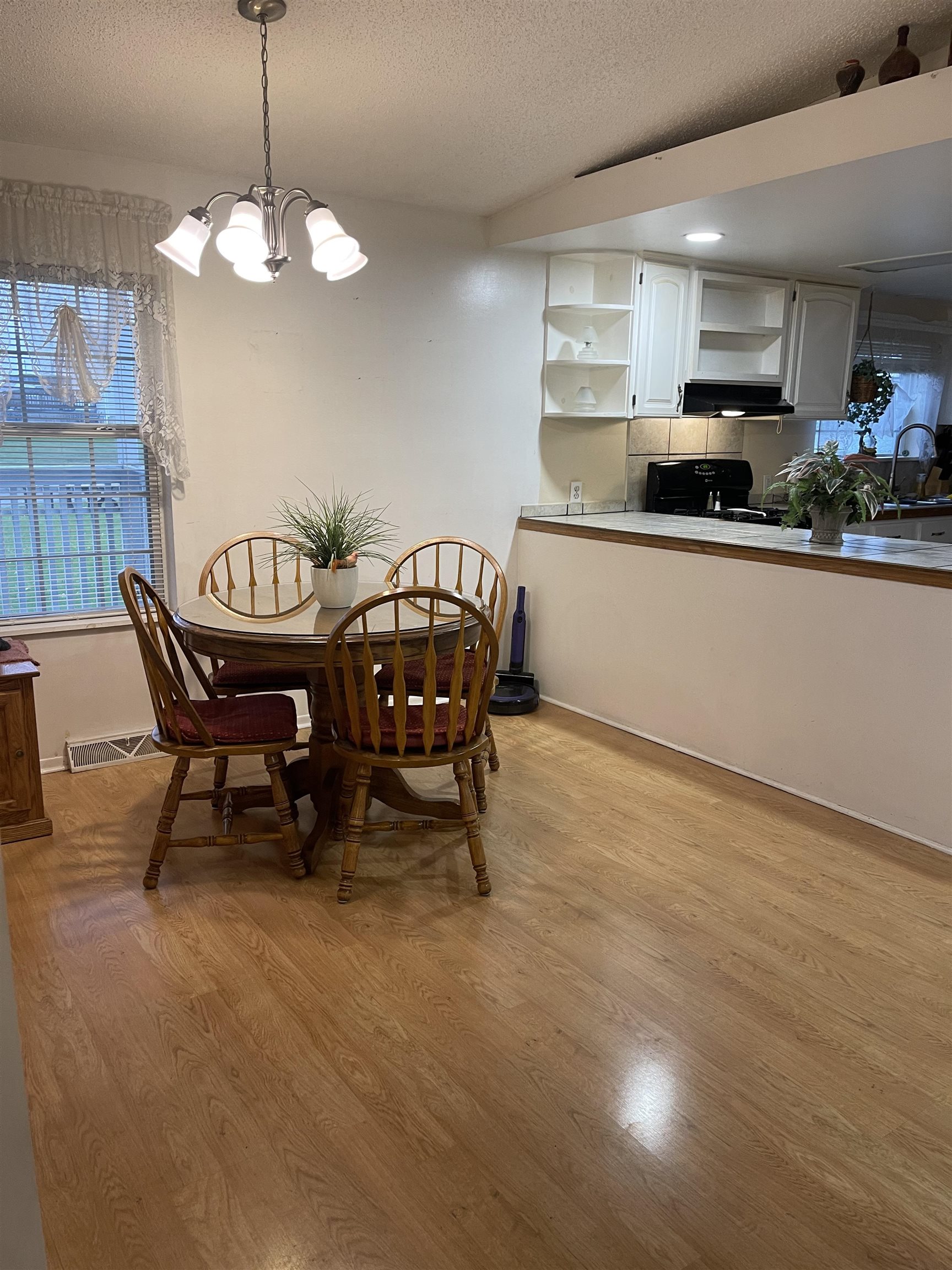 8011 North Lewis Road Mount Morris, MI 48458 - Photo 9 of 20 50127361-9.JPG