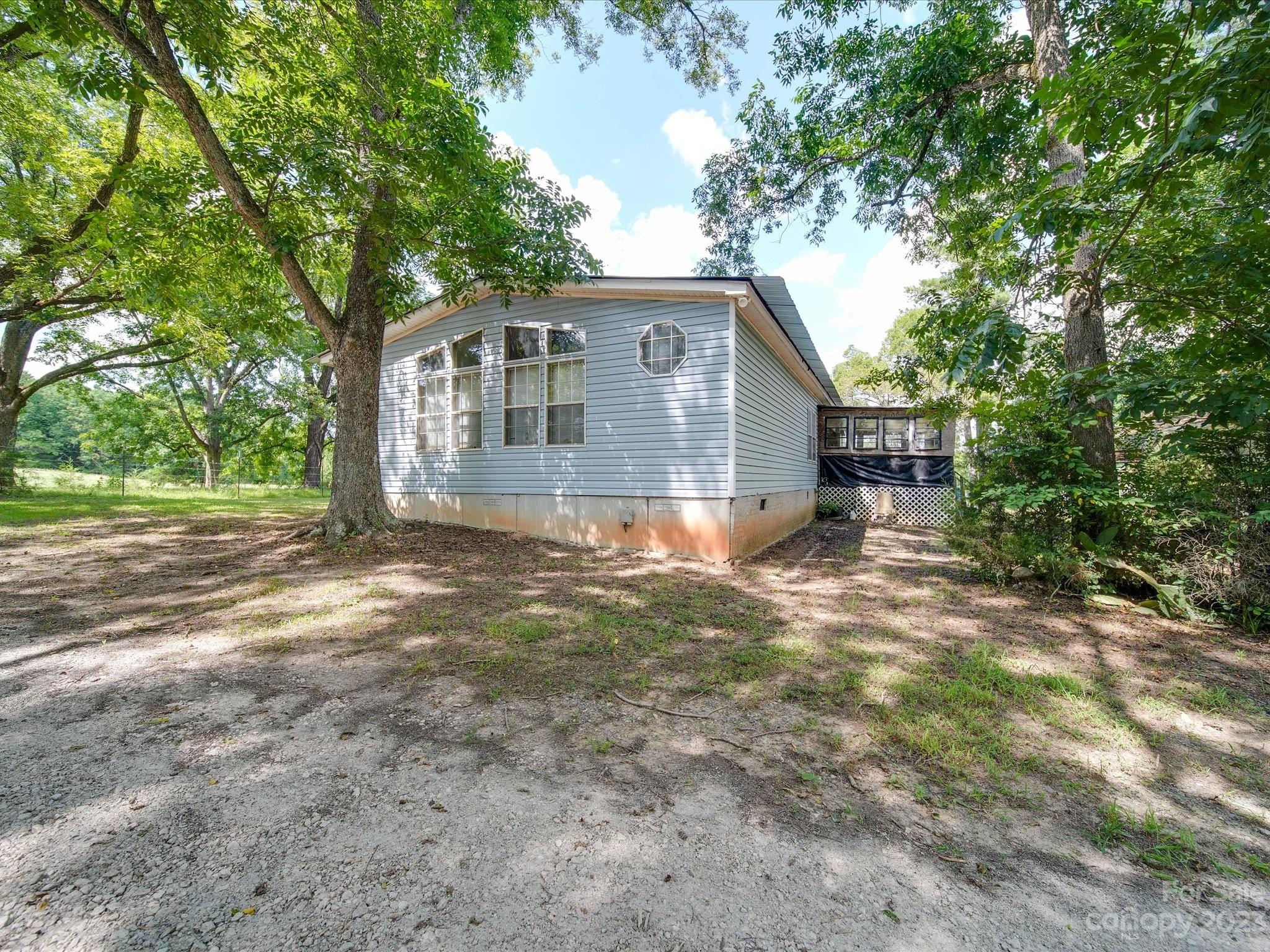 1777 Old Mill Road Richburg, SC 29729 - Photo 12 of 42 Gallery Image 12