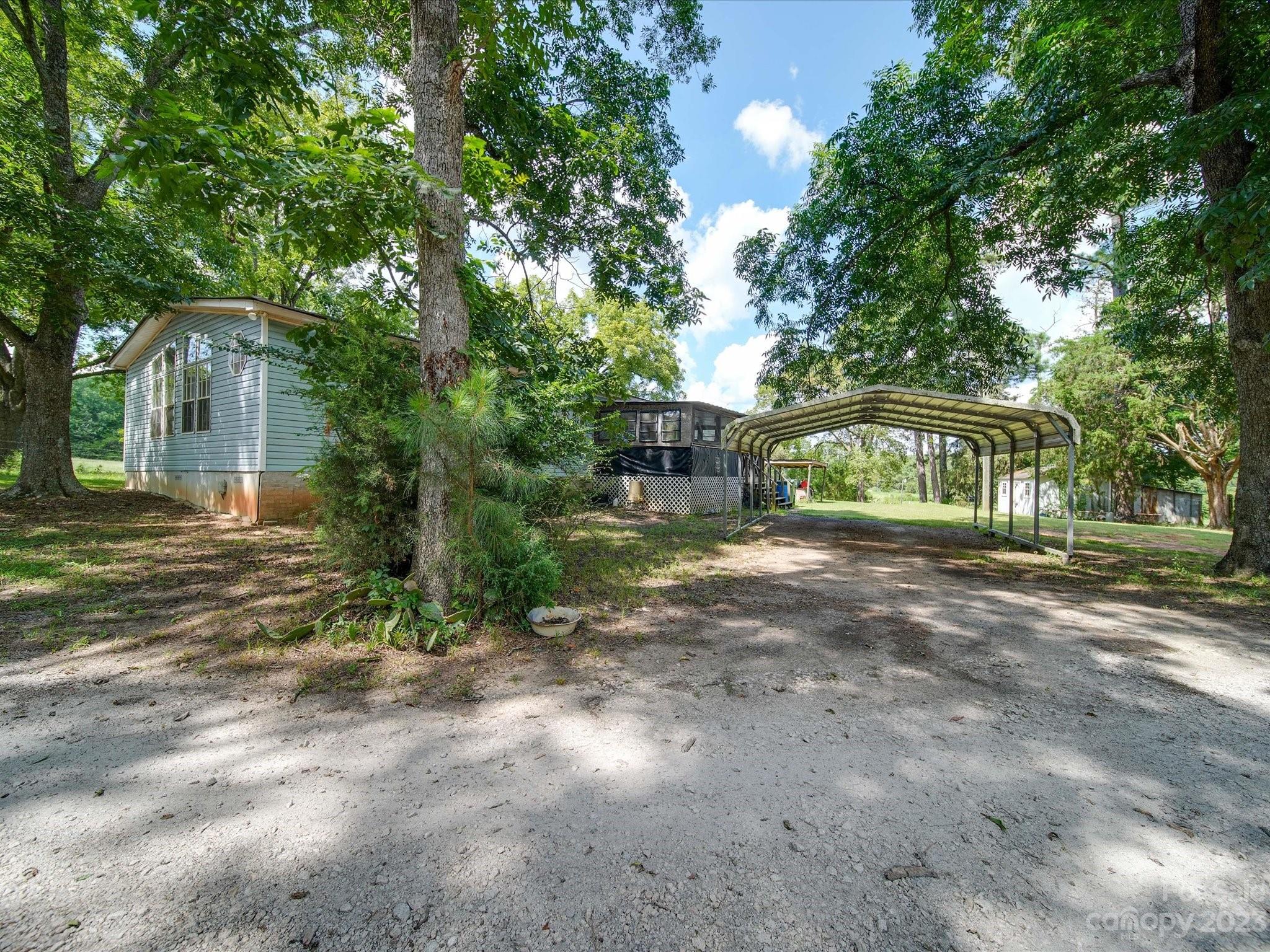 1777 Old Mill Road Richburg, SC 29729 - Photo 10 of 42 Gallery Image 10