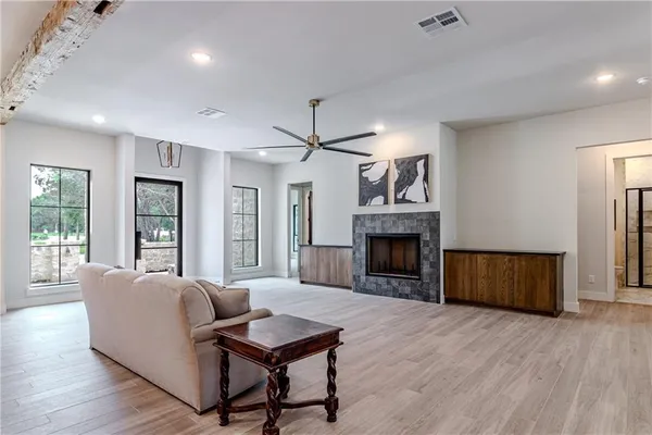$1,575,000 | 1136 Queen Elizabeth Drive, McGregor, TX 76657