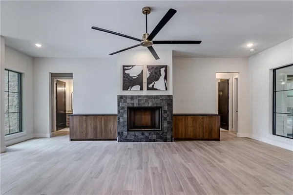 $1,575,000 | 1136 Queen Elizabeth Drive, McGregor, TX 76657