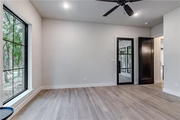 $1,575,000 | 1136 Queen Elizabeth Drive, McGregor, TX 76657