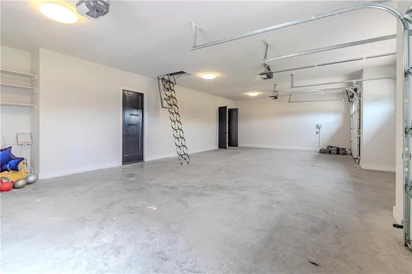 $1,575,000 | 1136 Queen Elizabeth Drive, McGregor, TX 76657