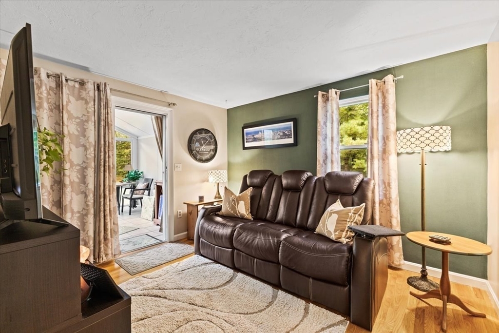 89 Santuit-Newtown Road Barnstable, MA 02648 - Photo 15 of 42 Gallery Image 15