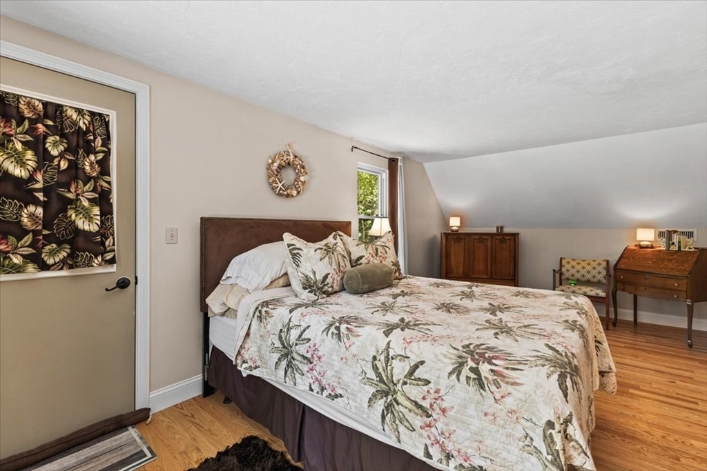 89 Santuit-Newtown Road Barnstable, MA 02648 - Photo 19 of 42 Gallery Image 19