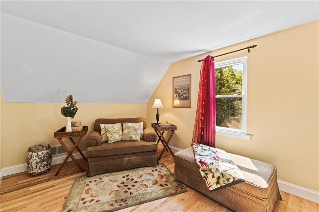 89 Santuit-Newtown Road Barnstable, MA 02648 - Photo 20 of 42 Gallery Image 20