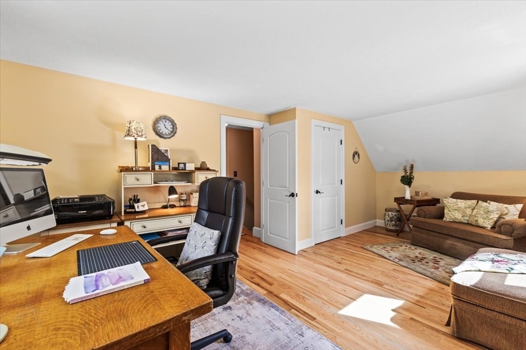 89 Santuit-Newtown Road Barnstable, MA 02648 - Photo 21 of 42 Gallery Image 21