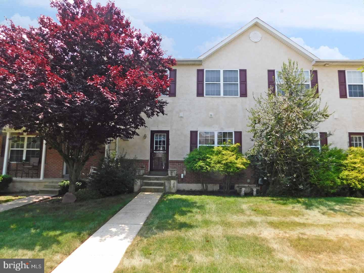 476 Buchanan Road Perkasie, PA 18944 - Photo 1 of 27 Front walkway Entrance