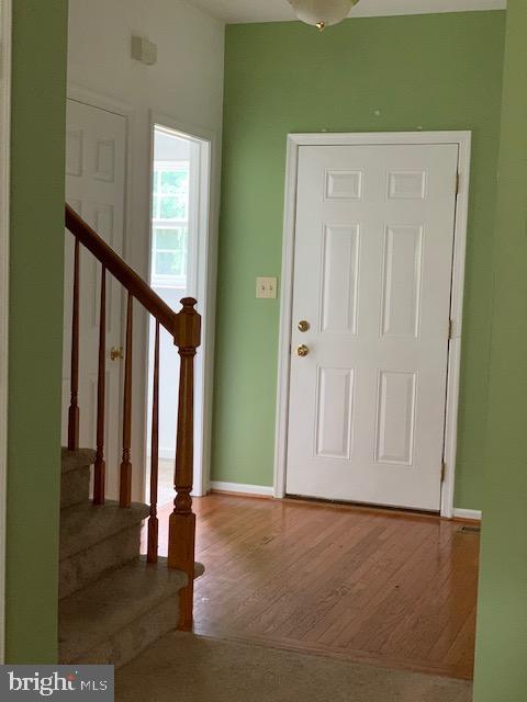 476 Buchanan Road Perkasie, PA 18944 - Photo 11 of 27 Back foyer