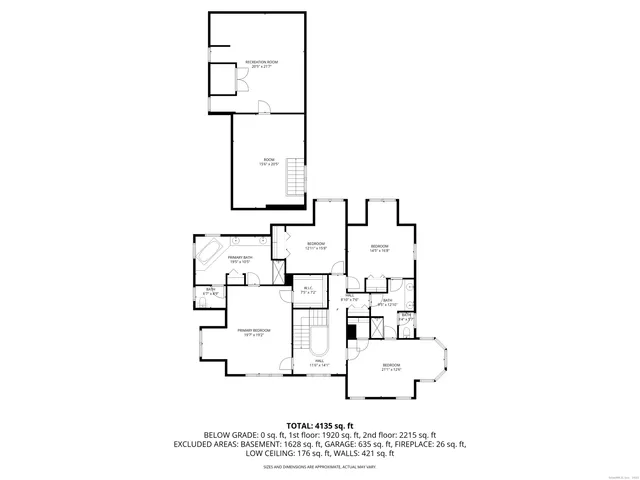 a black and white photo of a room