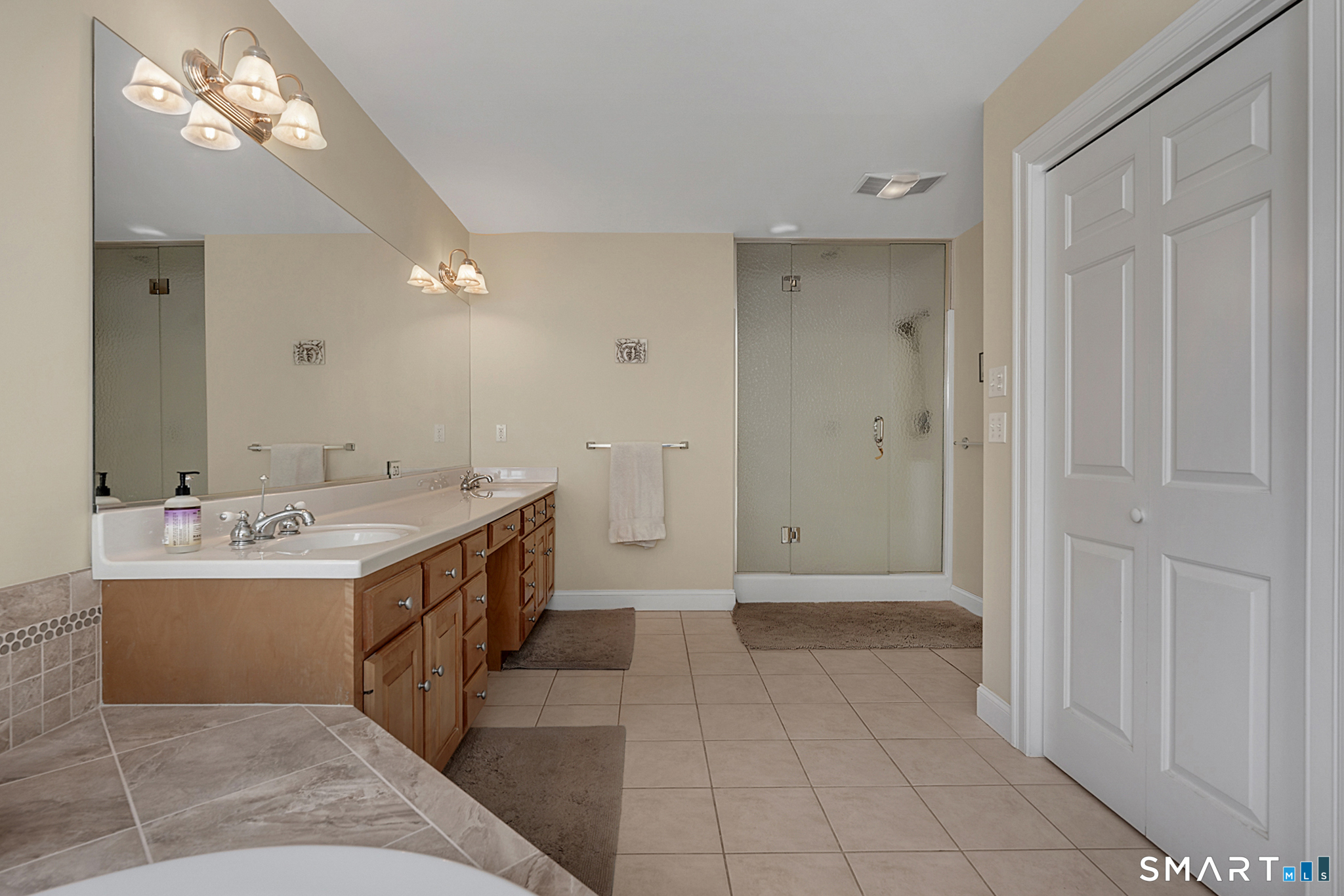 2 Ventres Way Burlington, CT 06013 - Photo 28 of 40