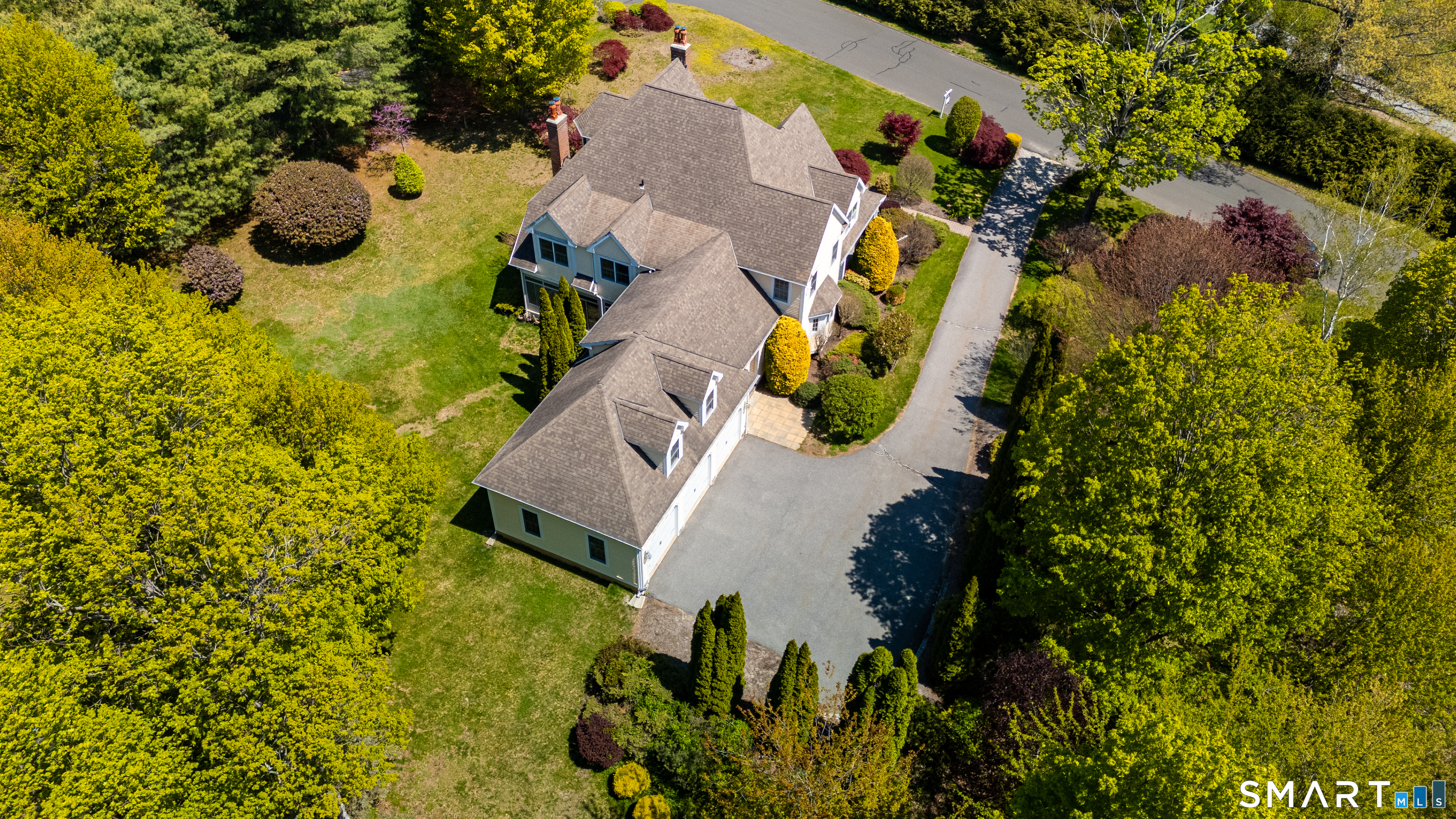 2 Ventres Way Burlington, CT 06013 - Photo 7 of 40