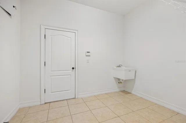 $3,600 | 6716 Park Strand Drive, Apollo Beach, FL 33572