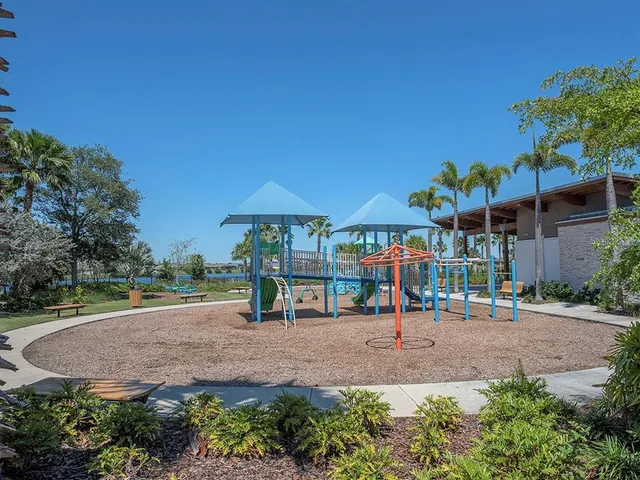 $3,600 | 6716 Park Strand Drive, Apollo Beach, FL 33572