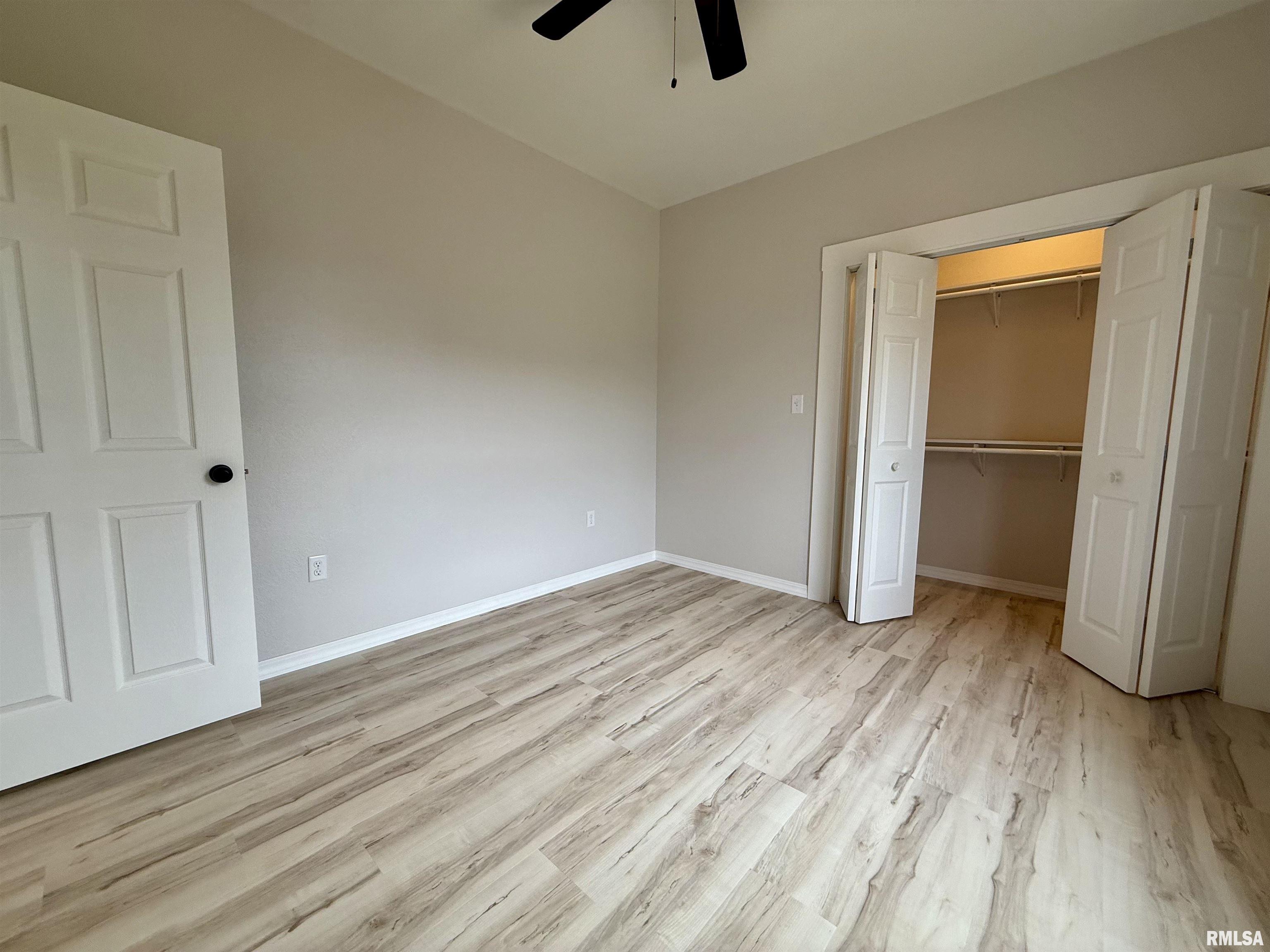 1306 Laura Lane Marion, IL 62959 - Photo 8 of 23