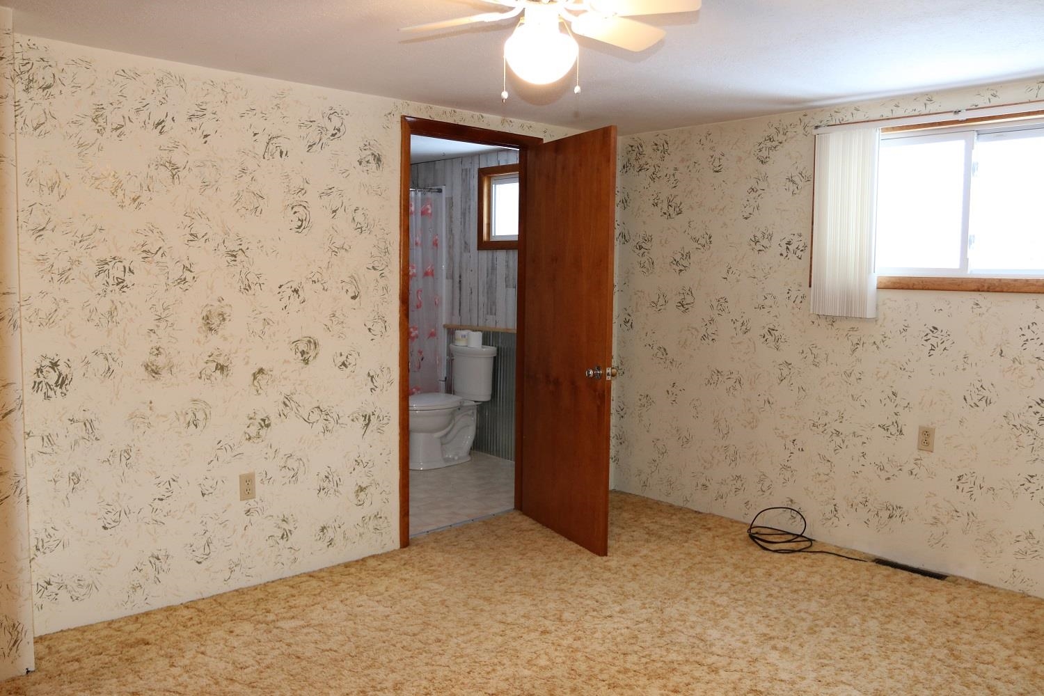 6712 North Pingree Road Elwell, MI 48832 - Photo 15 of 43 1896240-14.JPG
